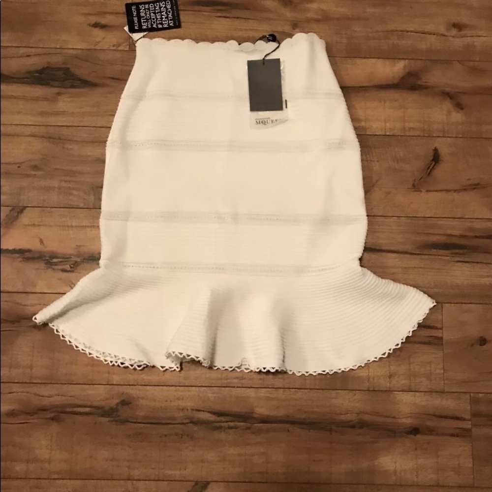 😍✨Alexander McQueen “White”Ribbed Pattern Pencil Skirt*